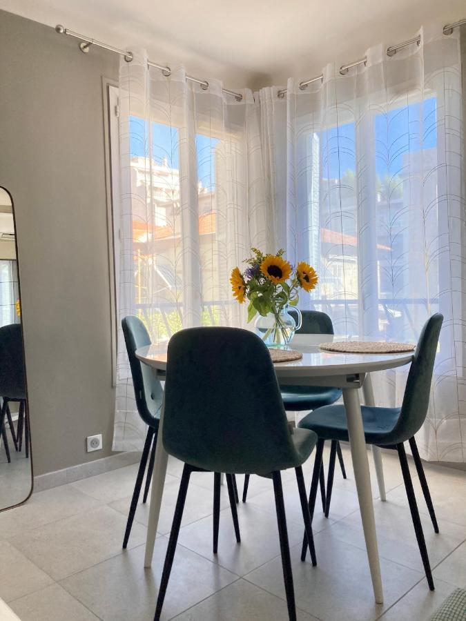 Nice West Cosy Flat Balcony, Near Airport, Train, Beach, Public Transport, Supermarket, Comfortable And Well Equippedアパートメント エクステリア 写真